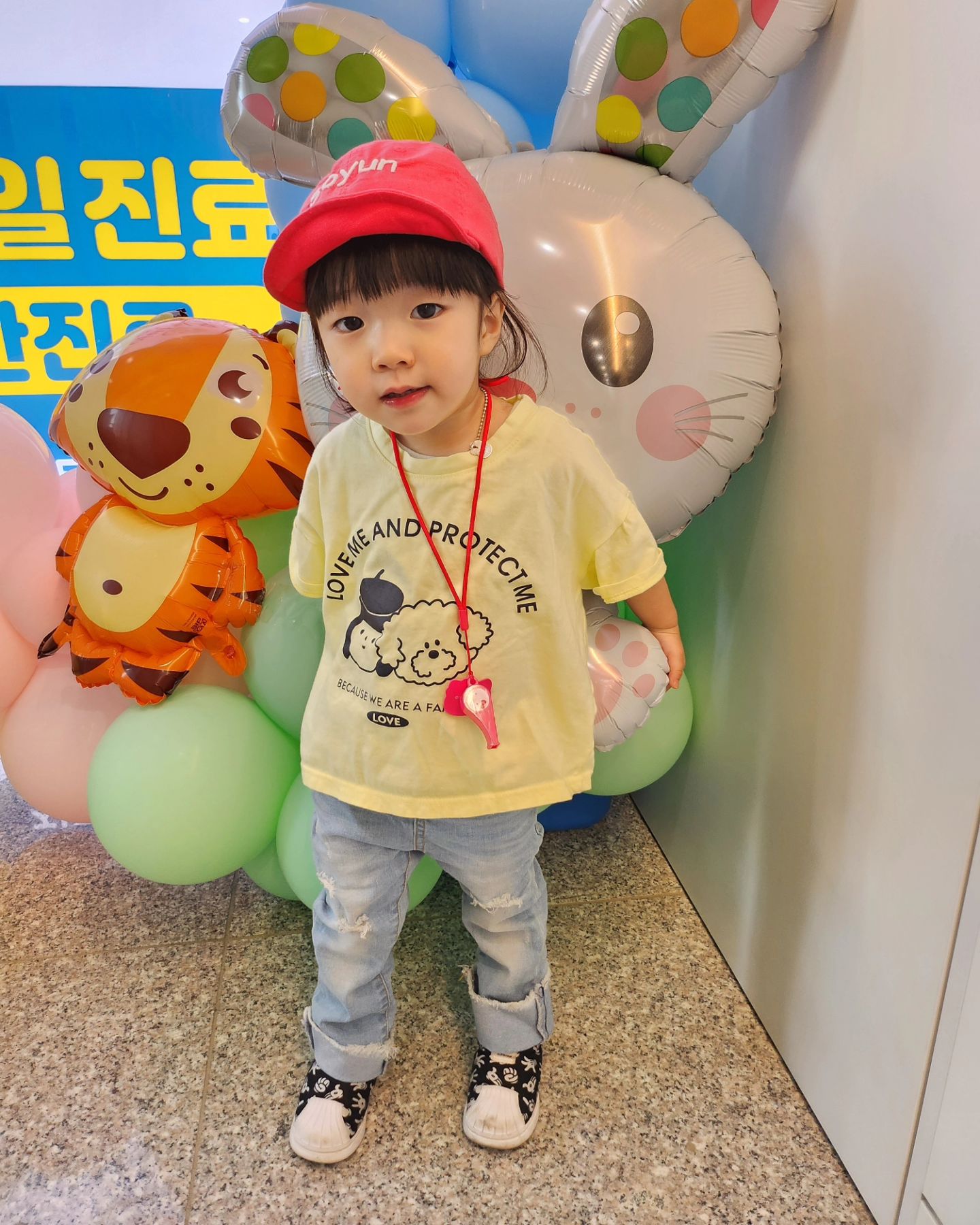 _​​🇬​​​🇬​​🇴​​​​🇲​​🇮​☻
⠀
🔖  May ᰔ

오월은 푸르구나 우리들은 자란다
오늘은 어린이날 우리들 세상

#밀린피드
#열심히놀자
#꼬미일상
#기록해주는엄마
⠀ 

⠀