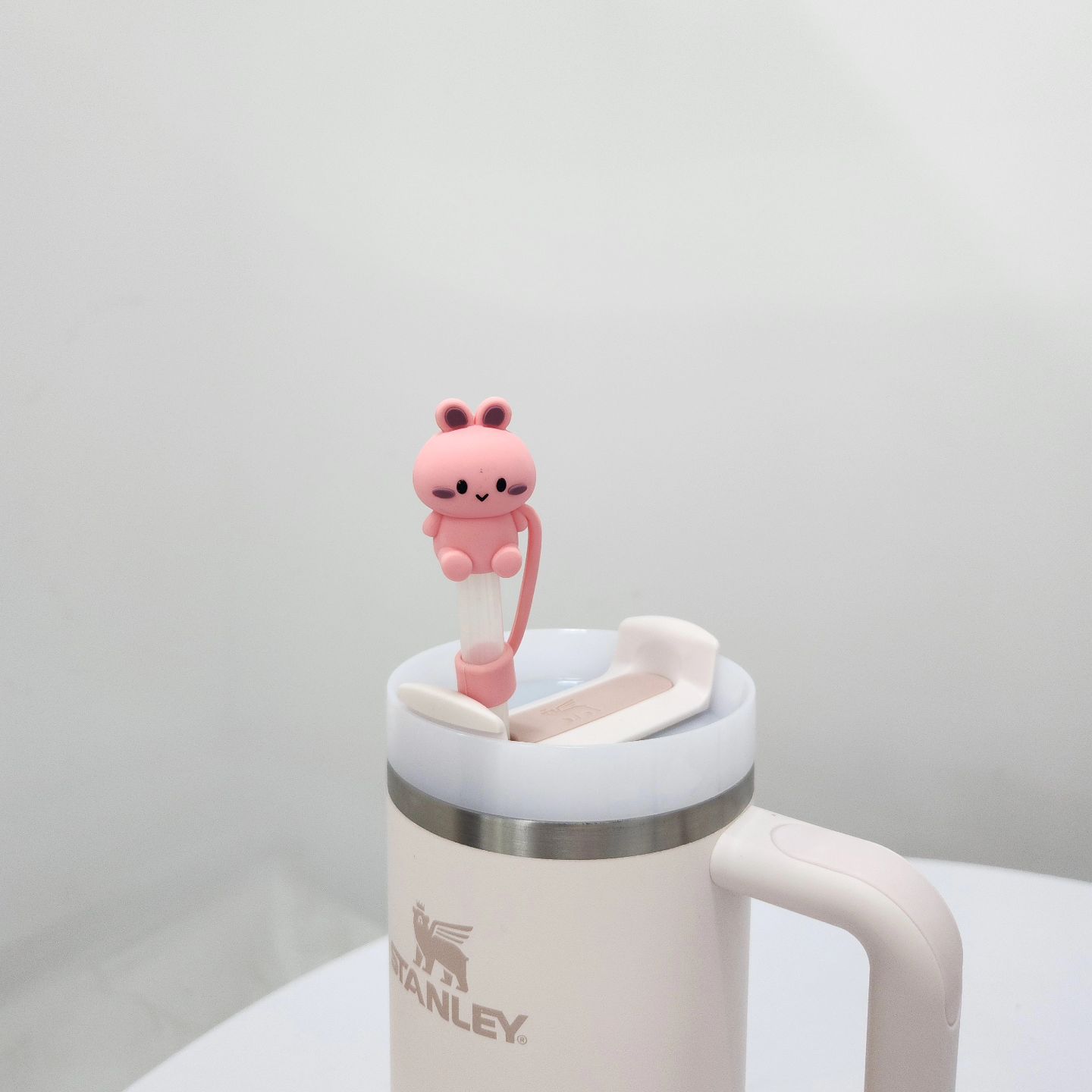 애들 모두 개학해서 집 창문 전체다 활짝 열고 나왔는데..
날씨가 미친건지 비가오다가 바람불고 햇빛나고 환장해요.
우리집 괜찮은걸까요?🥲🥲
.
.
#올라잇공구중 입니다.
#프로필링크에서구매가능
.
.
.
#스텐리텀블러