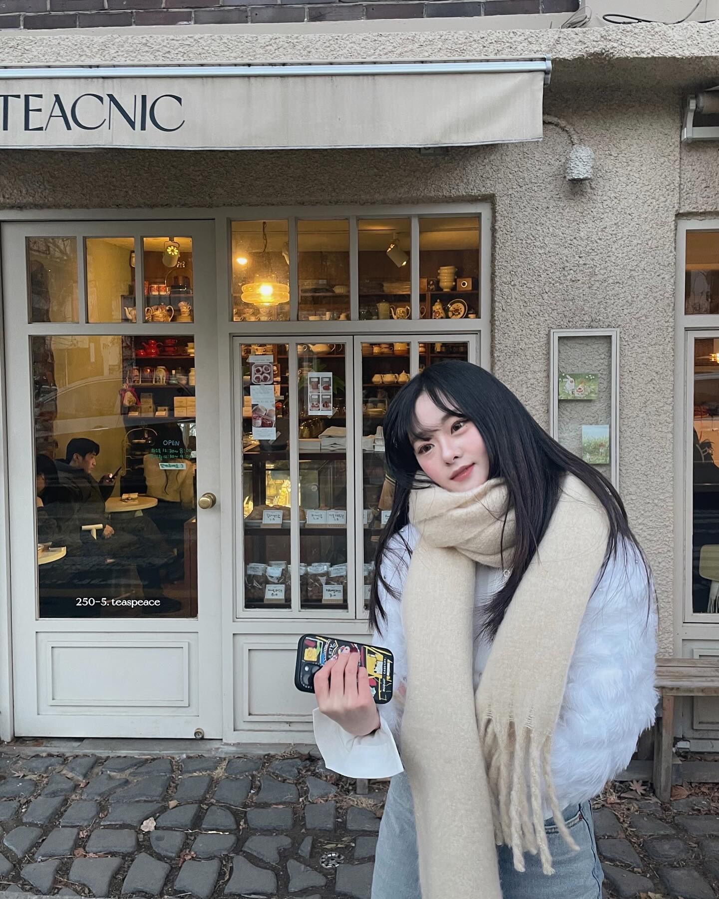 담엔 샤롱이랑 유럽~😽

#selfie#likesforlike#koreanfashion#followers
#성수동#연남동#한남동#가로수길#서촌#연남동카페#홍대