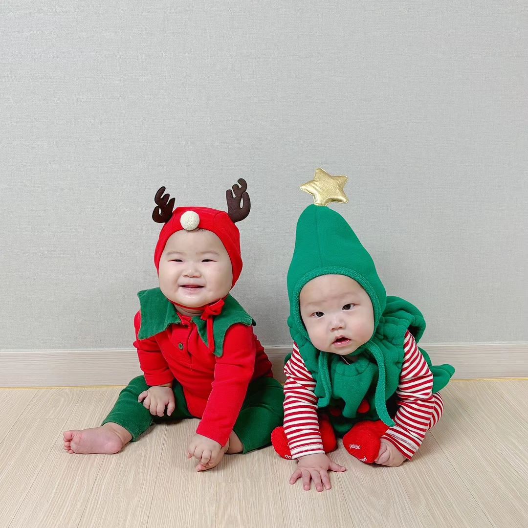 루돌프은설 트리은우 🎄❤

둘 다 순둥이라 낯도 안 가리고 잘 놀아줘서 
순조로웠던 공동육아 ˘͈ᵕ˘͈
