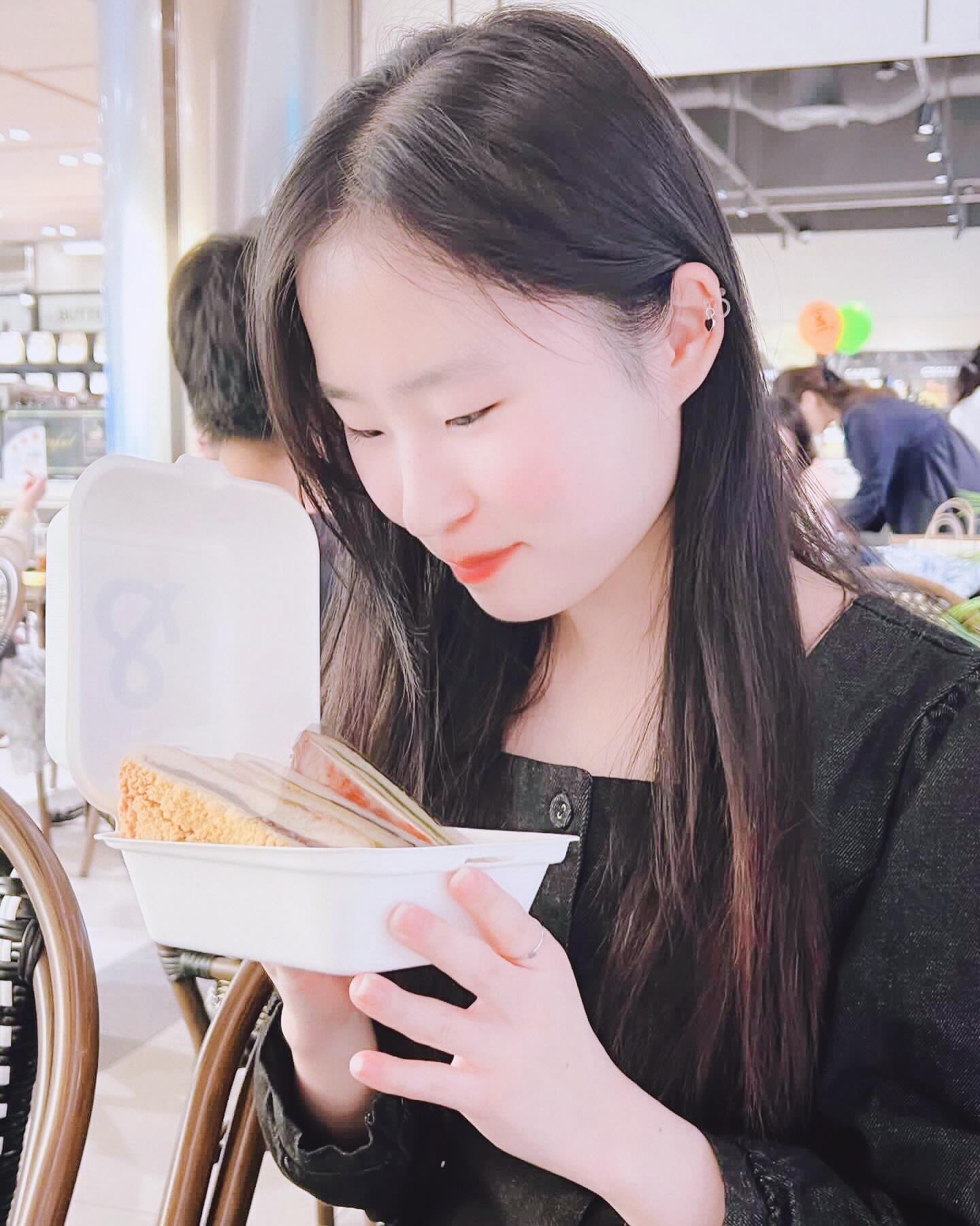 빵

#대전 #대전버터풀앤크리멀러스 #버터풀 #버터풀앤크리멀러스 #대전빵 #빵 #맘모스빵 #대전빵집 #deajeon #instagram #instalike #fyp #fyppage #빵덕