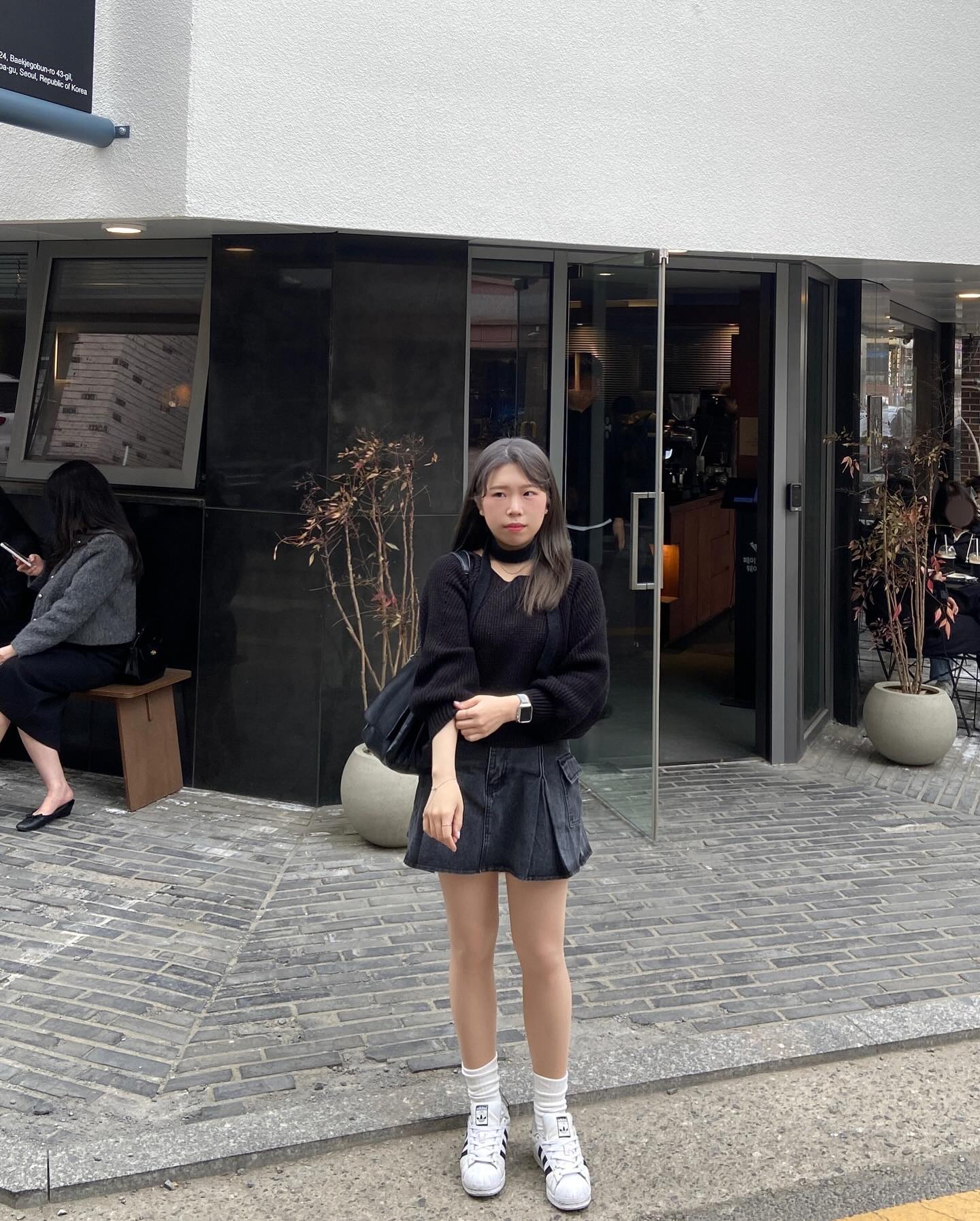 간만에 따뜻한 날씨에 나들이 ♥ 
웨이팅 11팀 뚫고 들어온 커피바에서 카이막 맛에 눈떠 버렸다는—🍞🥄