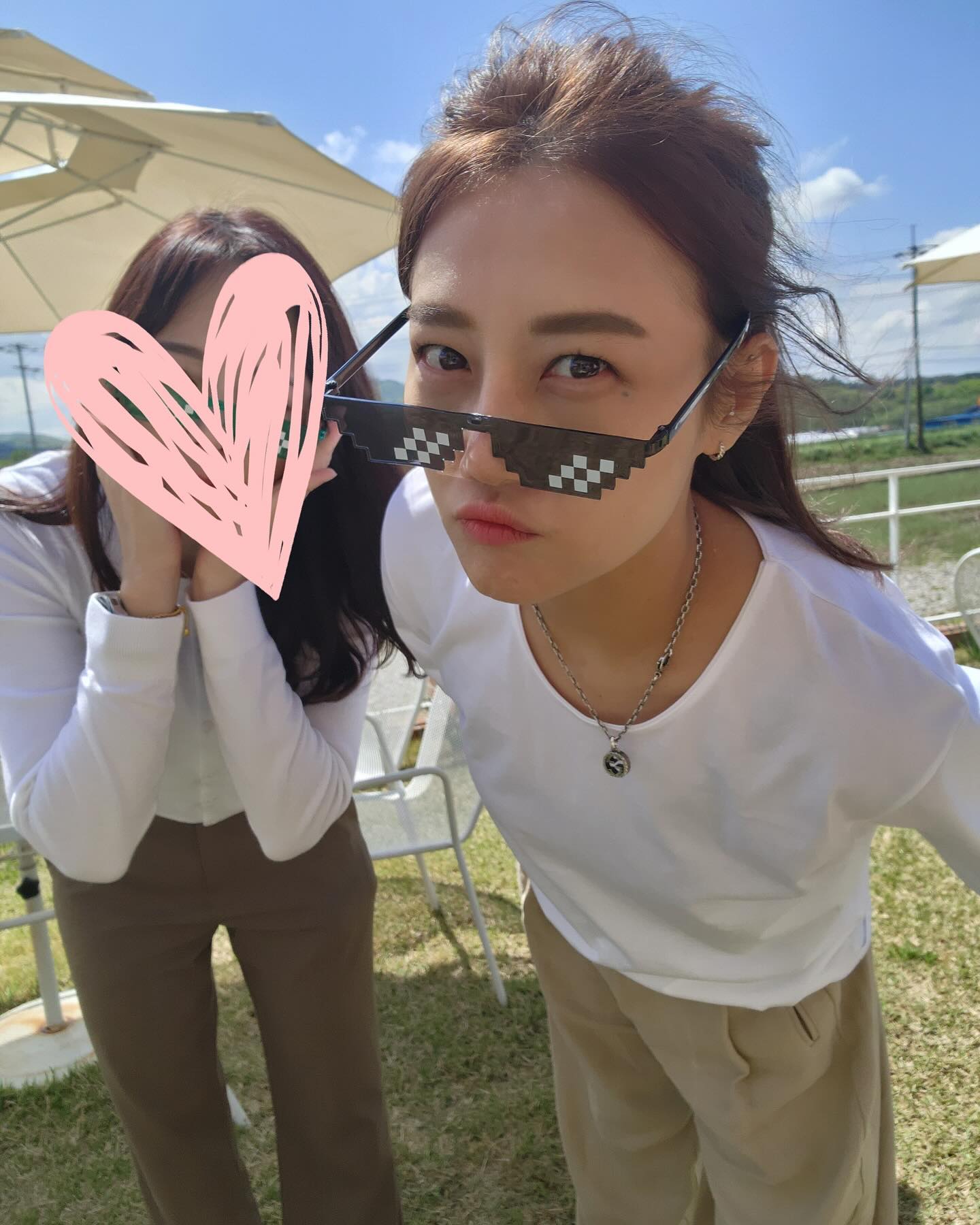 바둑이들 완전체🖤🤍🖤🤍
.
.
.
#바둑이모임 #친구들 #selfie #daily