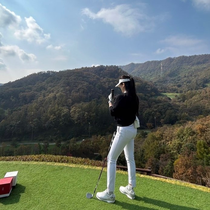 .
오전 8시/오후 5시
하루에 36홀⛳️