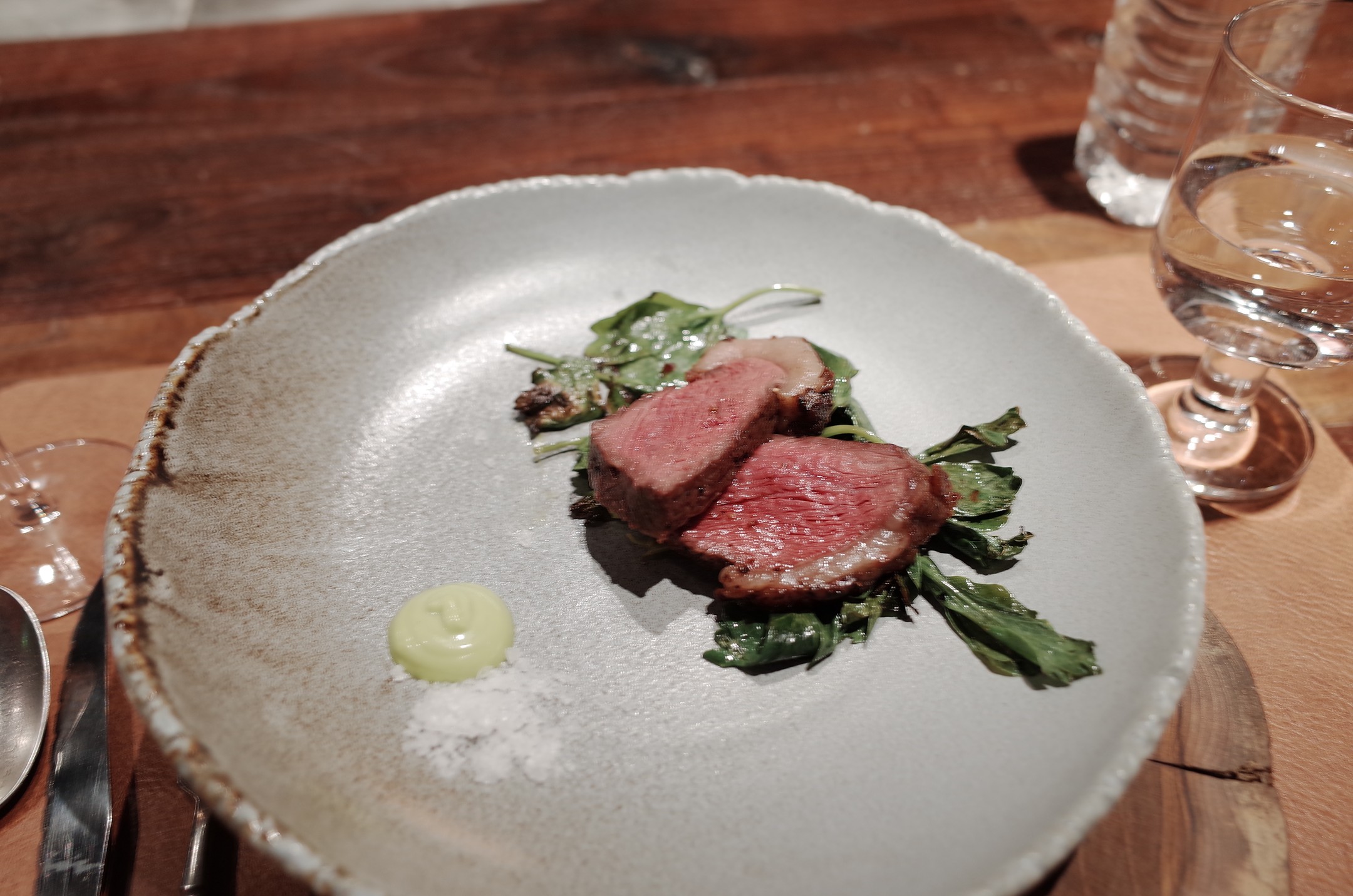 🥩
Ox Live Fire Grill
옥스라이브파이어그릴 성수
.
와인 주문하지 않았더라면 큰일날 뻔 했던 만족스러운 조합에
정말 하나의 쇼 같았던 즐거웠던 시간
나중에 가족과도 한 번 더 방문하고 싶네 🍖🍷