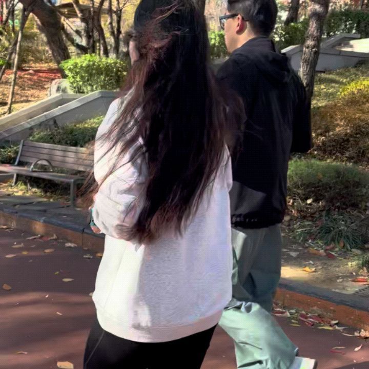 너무나 오랜만인 내사랑 석촌호수

석촌호수는 겨울단장이 예쁘게 되어있고
햇볓이 따뜻할때 뛰니 따수워서 더 좋고🥰
석촌호수는 늘 사랑🫶

아침일찍 #정석근헬스라이프 수업듣고 석촌호수 조깅왔는데
오늘은 저번주보다 좀 더 열심히 따라해봤더니
조깅할때 컨디션이 너무너무 좋았음🥰💕

이 기분으로 내일도 잘 뛰었으면😊
.
.
🐘 kokkiri_running_crew
#ㅋRC #코크루 #코끼리러닝크루 

#러닝 #달리기 #달리기그램 #런닝 #러닝크루 #런스타그램 #러닝스타그램 #운동 #운동기록 #운스타그램 #잠실러닝 #러닝크루 #석촌호수러닝