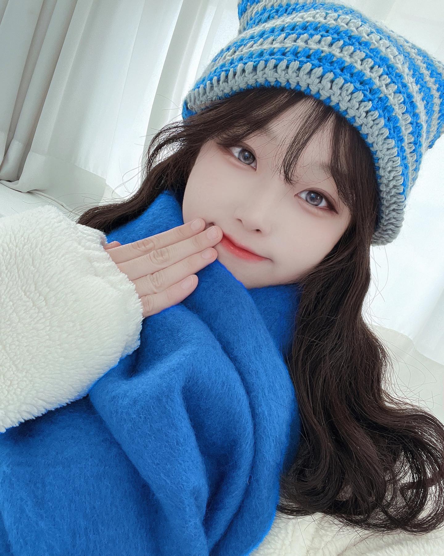 넘예뿌지않아요?
#포코샵 #머플러 

-
#머플러코디 #머플러매는법 #머플러추천 #머플러뜨기 #목도리 #목도리뜨기 #목도리매는법 #목도리코디 #겨울 #겨울코디 #겨울여행 #겨울옷 #겨울패션 #패션스타그램 #옷스타그램 #여친룩 #남친룩 #데이트룩 #오오티디