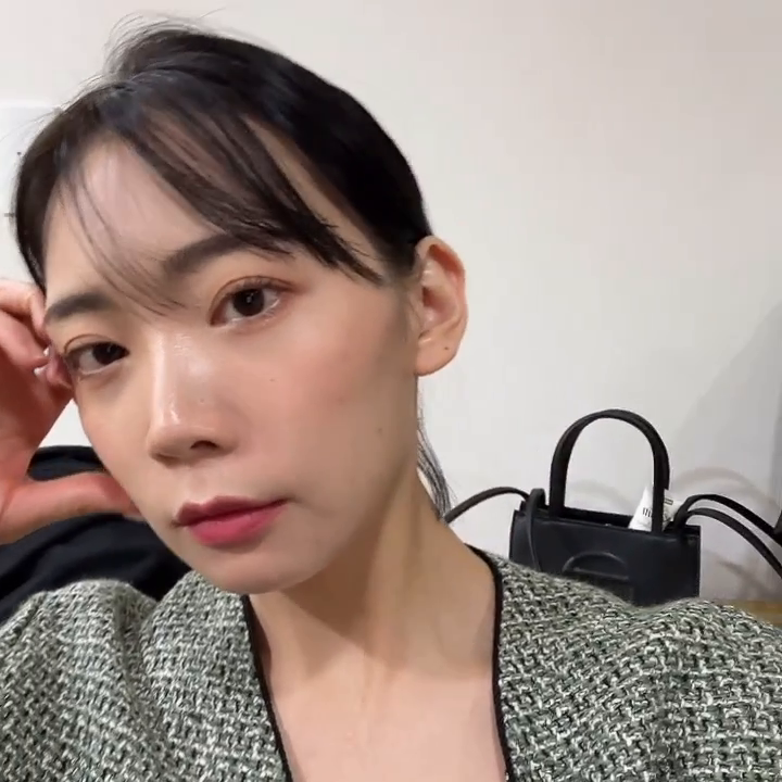 이것은 얼레벌레 머리묶기

#깻잎머리 #얼렁뚱땅 #11월 #일상 #화이팅