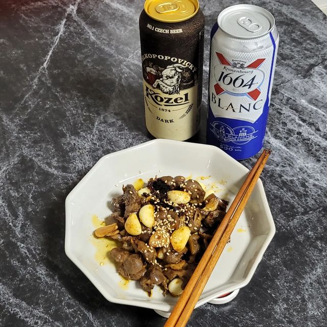 정스타그램(이정원) on Instagram: "#광고 2분 30초만에 만드는 술안주 #한잔애 마늘근위볶음👍 매콤 짭짤해서 모든 술과 잘 어울리는 맛인 듯 ㅎㅎ . 포장마차에서 먹는 맛을 그대로 불향 가득
