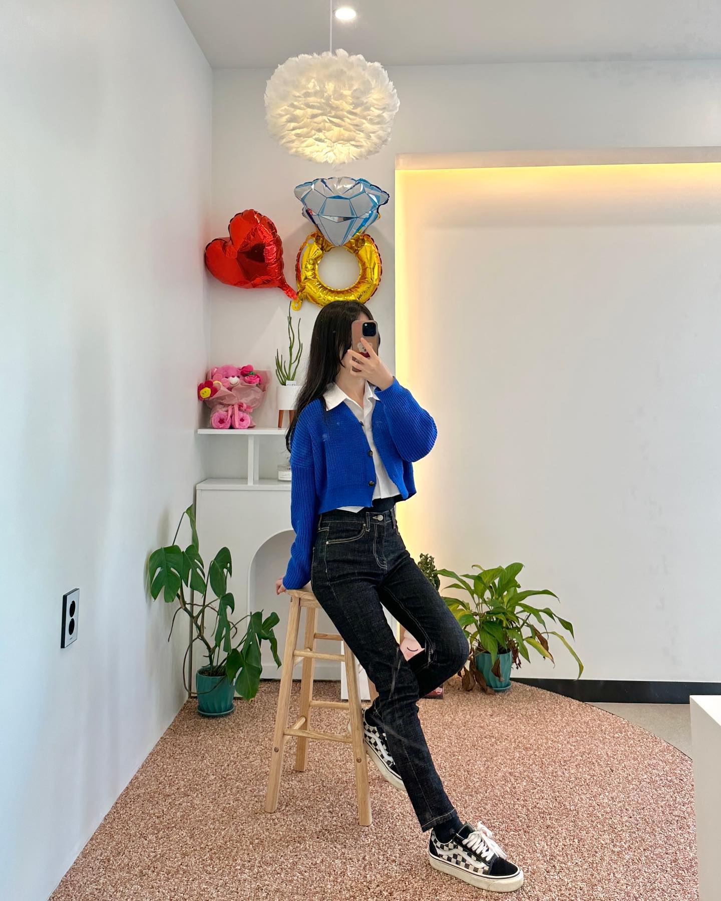 낮에는 따뜻한 봄이네요💙
스키니진이 돌아오다니 두근두근✨