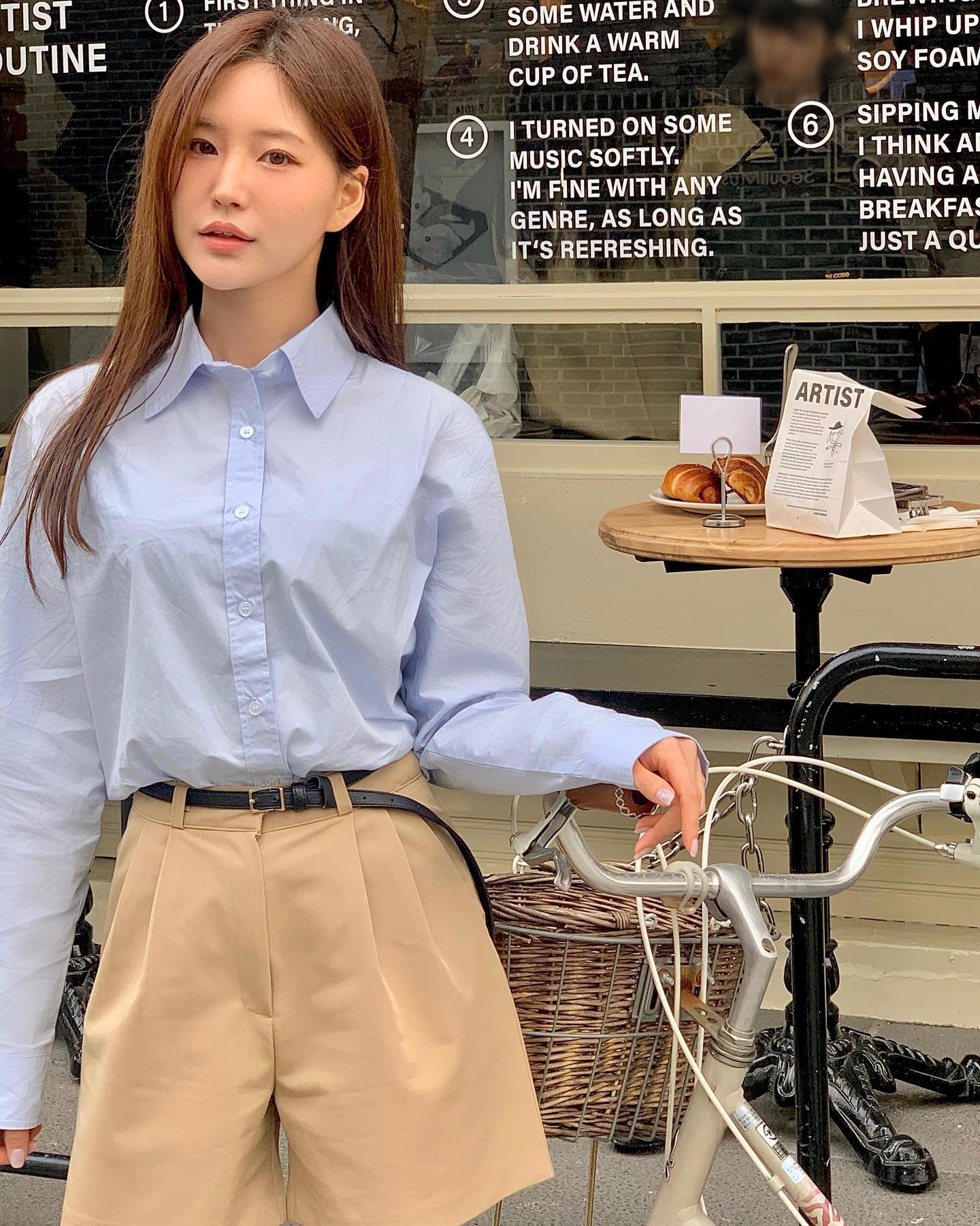 드디어 와본 아티스트베이커리..🥖 원픽은 소세지 할라피뇨 소금빵 🍞 너무 맛있어서 하나 더 포장해가는 맛 🩵 소라 베이지 조합으로 15장 꽉 채우기 .•♥