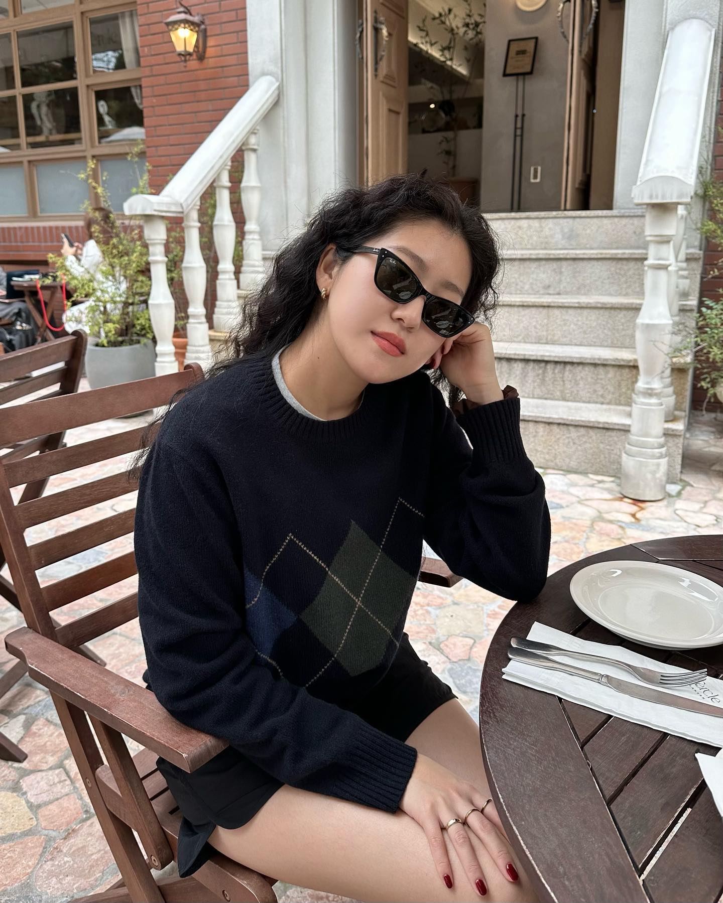 테라스에서 커피☕
주말에 몰아서 가을 즐기는 중🍂🙃