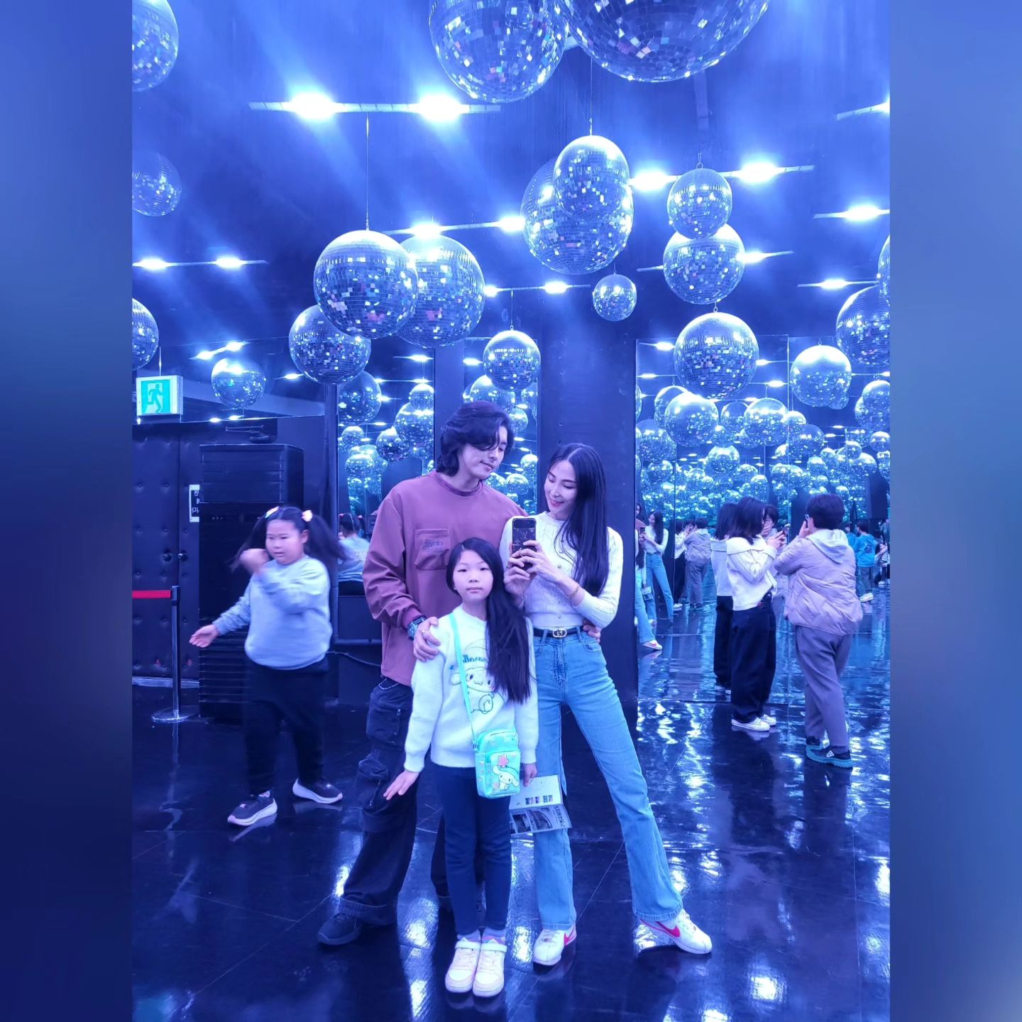 #제주여행#가족럽스타그램❤️ 
#방학일상#애지중지귀한외동딸
#노형슈퍼마켙 
#멋진#동영상있음➡️
 예온 이와 제주온지 3일째  ㅎㅎ
 범찌가 ㅋㅋㅋ 보고싶다고
 제주로 날아와부렀다ㅋㅋㅋㅋㅋㅋㅋ
 나 보고파서 온거지?😍 딸땜에 온구얏?
b.seoup 
(근처에 제주신세계프리미엄아울렛 있더라)
 어쨋든 범찌까지 있으니까 더더더 좋다🩷