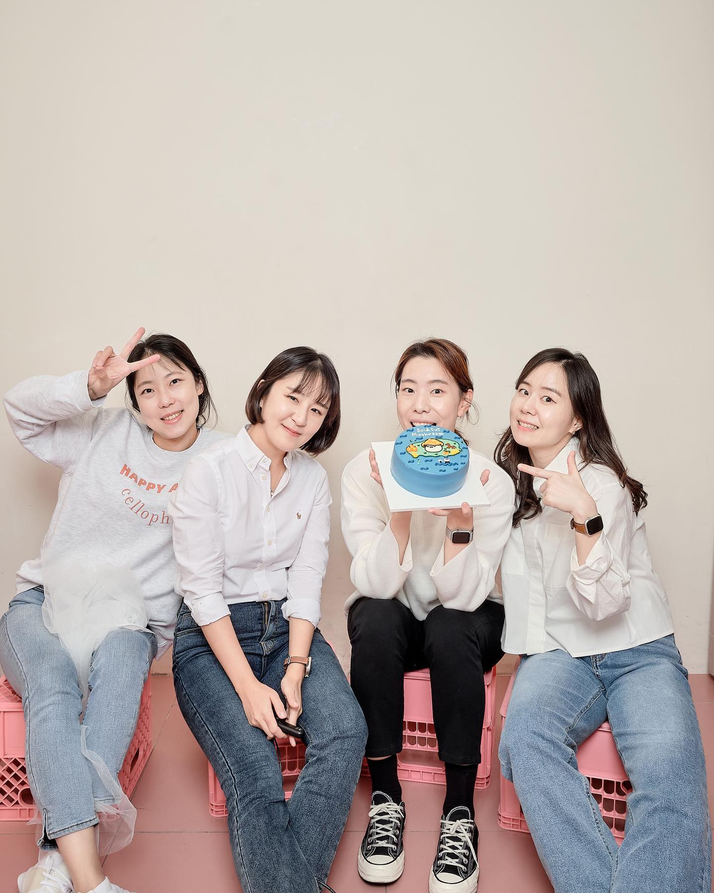 .
뒤늦게 올리는 10월, 지난 달도 참 알차게 보냈다..💝
요즘 공사가 다망하여 정신이 없네요~~~ 올해 두 달 남았다니 왜 시간 빠르죠???🥲