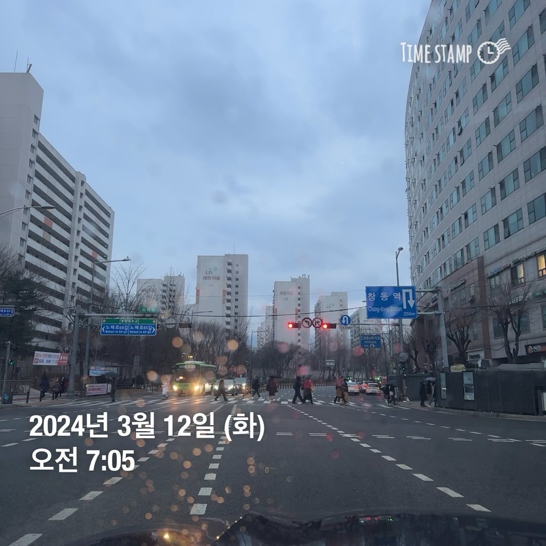 #굿모닝

비오는 화요일 아침 
오늘도 수영완료

#물개가될꺼야 #새벽수영 #수영하는아저씨 
#수영스타그램 #운동스타그램💪