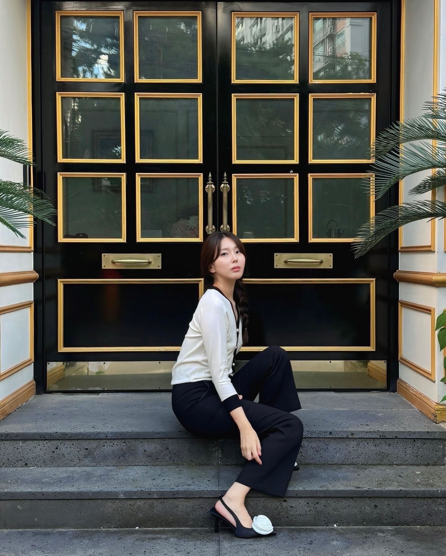 벌써 일요일 끝이 다가오다니…
빠르게 지나간 휴일.. 집에서 쉬기에는 날씨가 좋아서 
가을 코디 으네로 꾸미고 압구정 나들이 하러 나왔던 
일요일 보내기 끝😉💕
.
.
.

eune_kr #가을코디 #ootd #23FW #가을데일리룩 #데일리룩 #직장인코디 #데이트룩 #가디건코디 #슬랙스코디 #가을가디건 #모델 #패션모델 #옥스퍼드셔츠