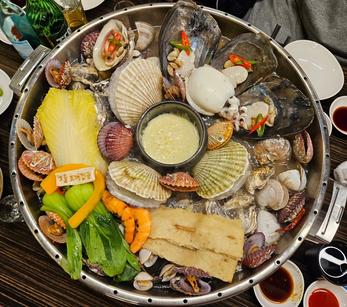 #천안맛집 #쌍용동맛집 
#노을조개전골해물칼국수 
#조개찜 #조개전골 #칼국수 
#안주 #불금 
#먹스타 #daily #소통 
#좋아요반사 #새댁일상
#새댁 #새신부