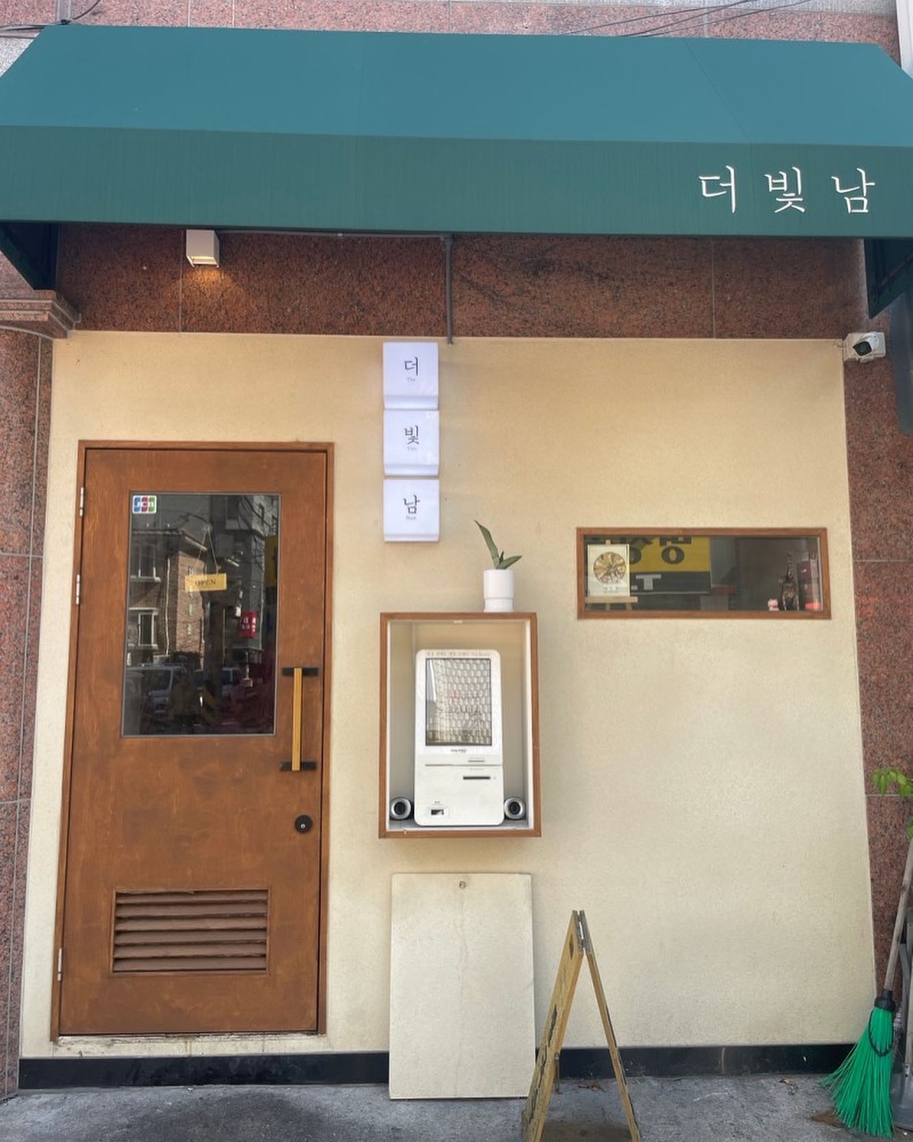 📍더빛남

또간집에 뺏겨버린 나의 맛집ㅠㅠ
웨이팅 심해져서 못 가는 중
처음 갔을 때 그 맛 나는 잊지못해ㅜㅜ 언젠간 또 갈 수 있겠지...?

#더빛남 #더빛남쌀국수 #송파맛집 #송리단길맛집