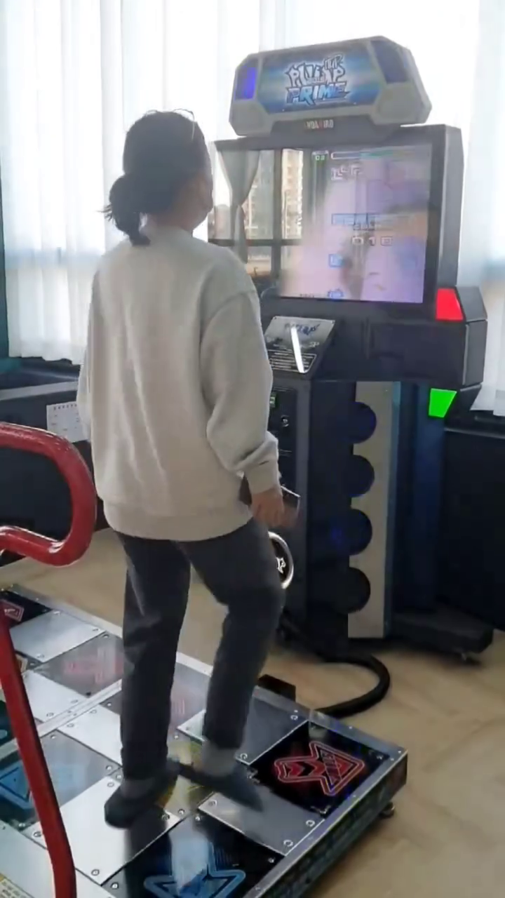 슬리퍼신고 베토벤바이러스 퍼펙트!! 나 멋지다!!
키카갔더니 무료 펌프 신났다 #살빼려고해봤어