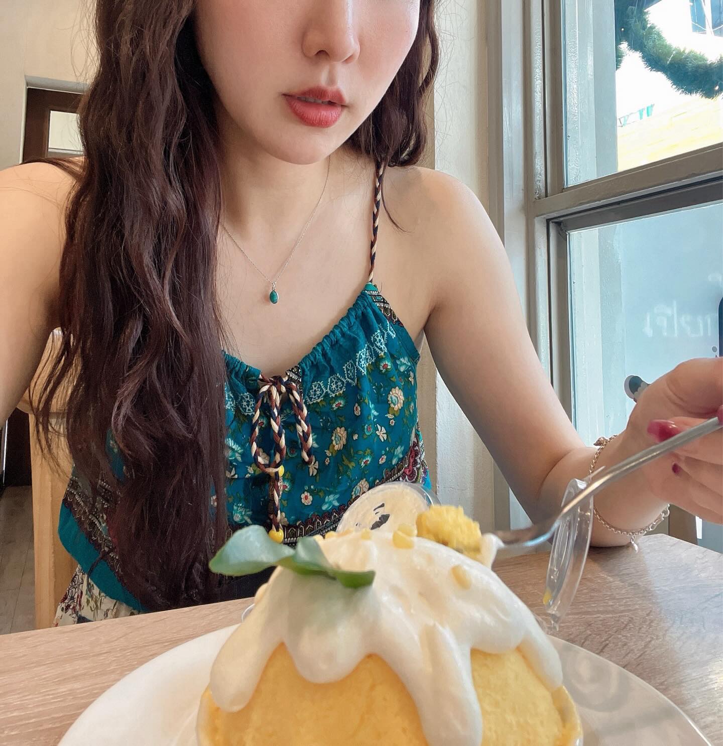 넘 마시썽.. 망고 스티키 라이스 빙수..🥭🍧 냠