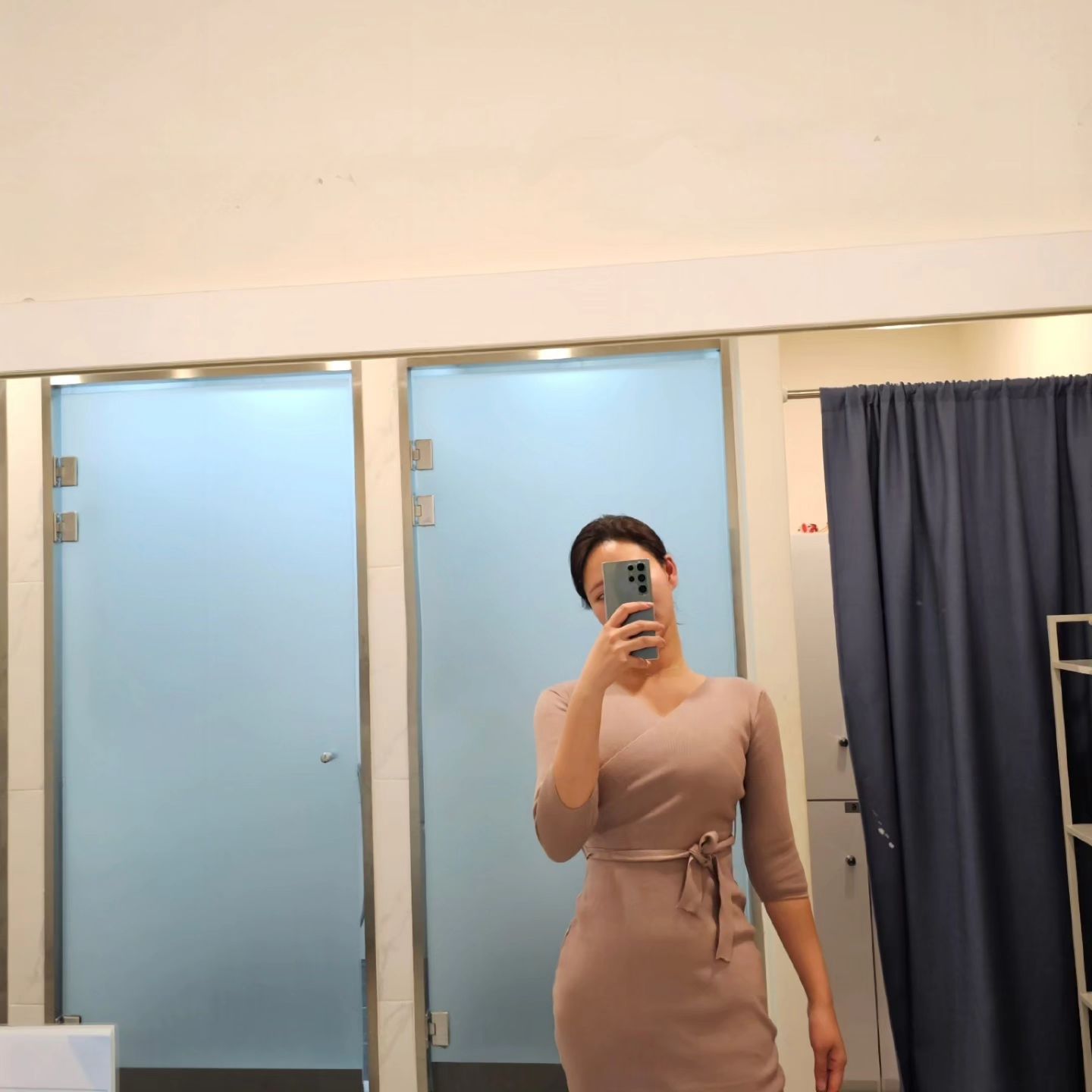 뭘 먹어도 안찌는 체질이 될 수 있다구요🥹?!
#블리스다이어트 다녀왔어요
와 해보니까 정말 이렇게 편하게 살빼도 되나..?
싶더라구요
심지어 단기적으로 수분빠지고 붓기빠지는게 아니라
체질을 아예 바꿔준다니까요?!

1단계 온열테라피로 지방대사+혈관을 열고 2단계 중저주파 관리로 림프를 자극시킨 후 3단계 고주파와 초음파기기로 마지막 집중 관리까지

쉐입이 바뀌는게 바로 느껴지니까 바쁘다 핑계대지 않고 앞으로 편하게 관리뱐아야겠어요 🫶

💚 블리스 다이어트

https://www.blissdiet.co.kr/32 

#일산다이어트#일산에스테틱#일산pt #일산필라테스#일산신부관리