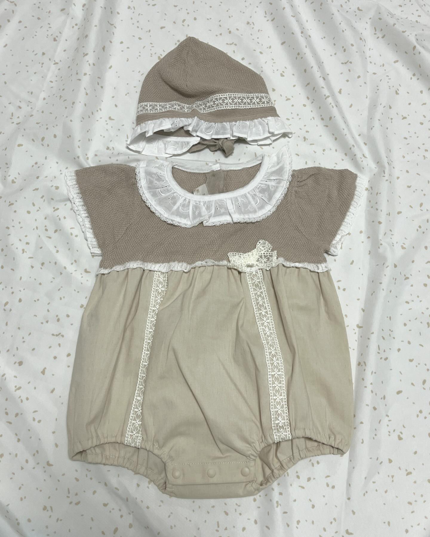 공주님 옷 넘 귀여운거 아닌가요 🤎🤎
삼툔 감사합니다아 🤎