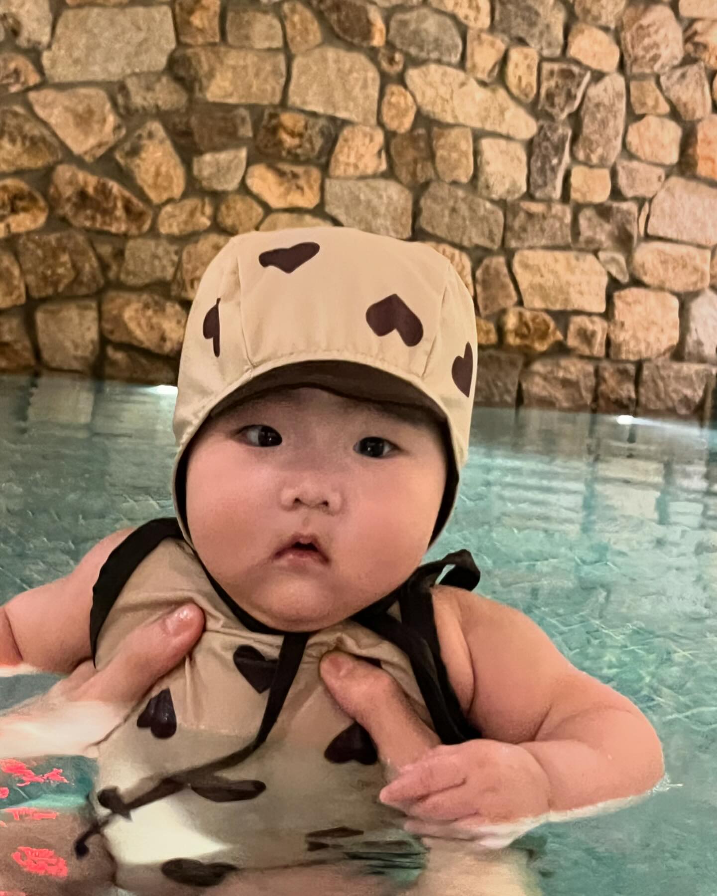⠀
⠀
세라 첫수영장기록남기기
⠀
짧고강렬하게 30분놀고 들어가서
꿀잠주무셨다:)
⠀
아직 혼자서는 무서운🥹
다음에 더커서 또오쟈💛
⠀
⠀
⠀
⠀
