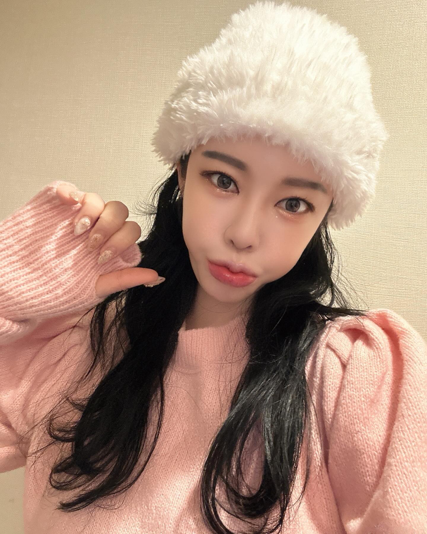 인간 눈덩이 머리에 올린 나 어떤데..?⛄️

#오사카#오사카여행