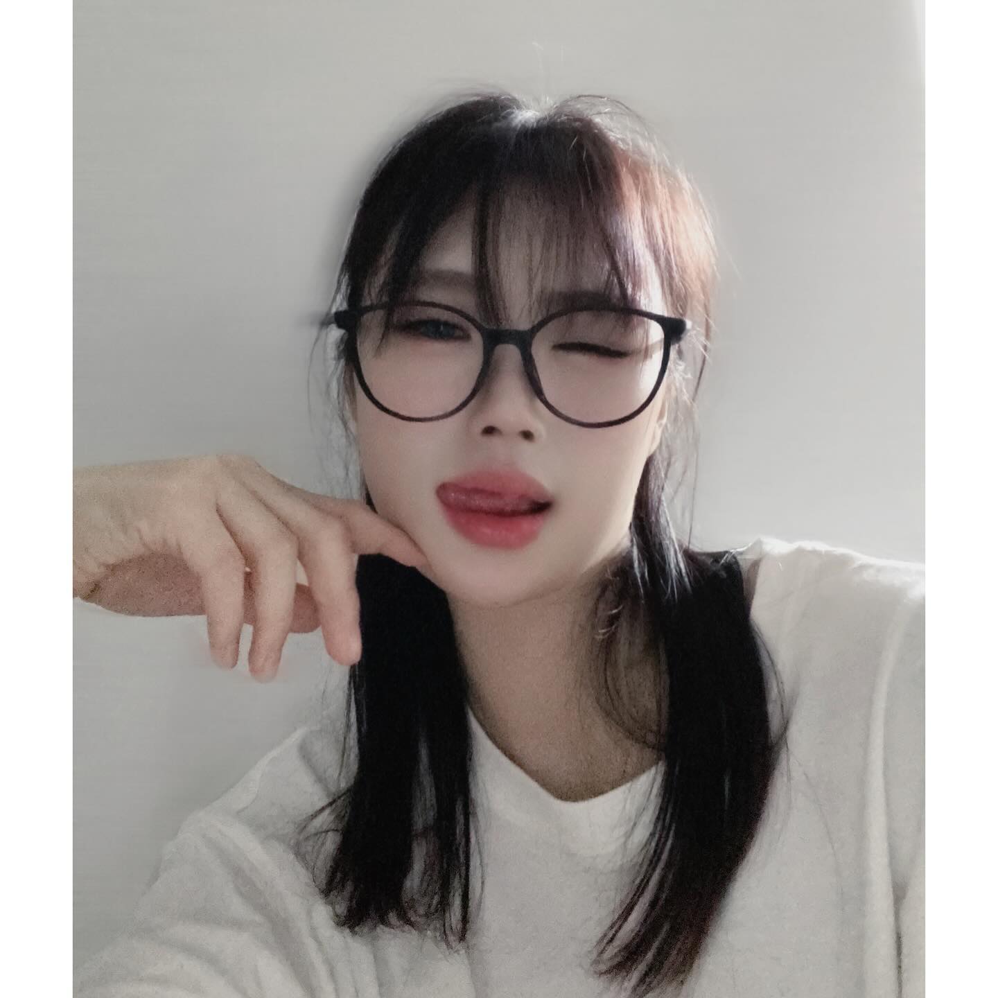🤍 

##서울  #셀피 #selfie #셀스타그램 #데일리그램 #오오티디 #ootd #데일리룩 #얼스타그램 #데일리패션 #오늘뭐입지 #제품광고 #제품협찬 #협찬 #협찬광고 #골프 #광고 #광고협찬 #ad #뷰티 #소통 #좋아요 #데일리 #l4l #f4f #일상스타그램