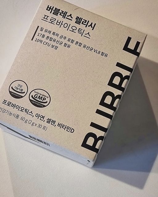 장혜윤 𝐋𝐨𝐯𝐞 𝐘𝐨𝐮𝐫𝐬𝐞𝐥𝐟 👑 on Instagram: "#광고 @bubbleless_official 장 건강 + 뼈 건강 + 세포보호 + 면역기능을 한 포로😉 #버블레스 '렐리시 프로바이오틱스 여성유산균' ▪