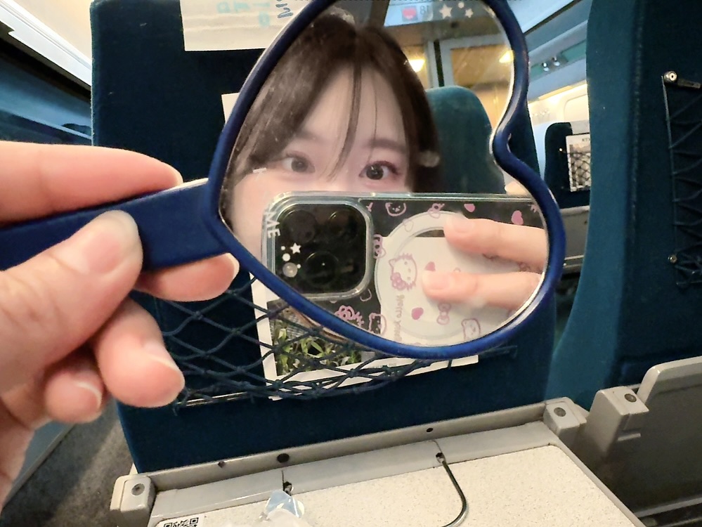 일하러 가서 사심충전 🤤