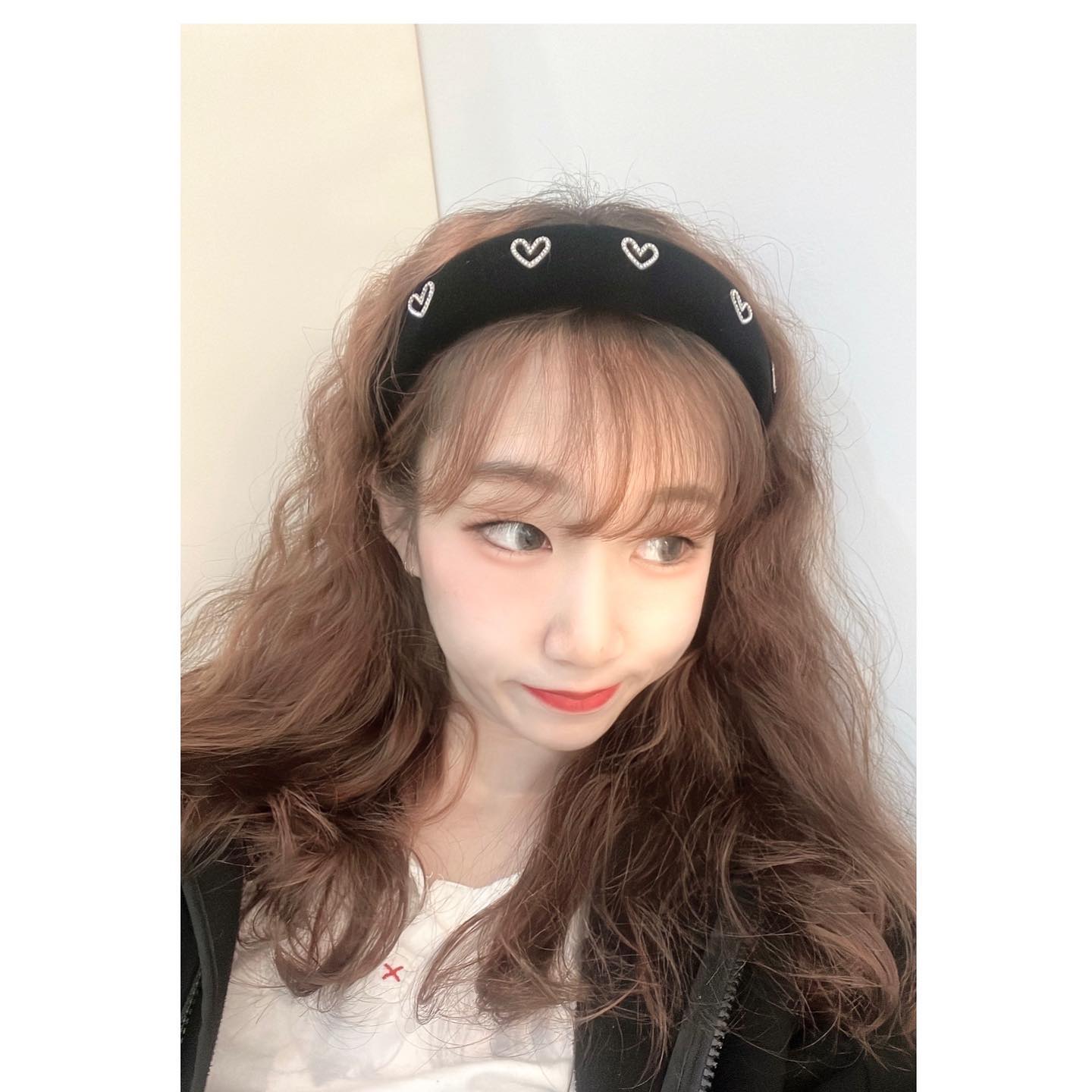 반하다 헤어 에서 머리하고 나니 정말 반한 #내머리 #히피펌 너무 마음에 들어 풀리면 또 하러 올거 같은 느낌💕

#파마 #머리스타일 #stlye #selflove #lnstagram #ff #f4follow #like #likesforlike #selcagram