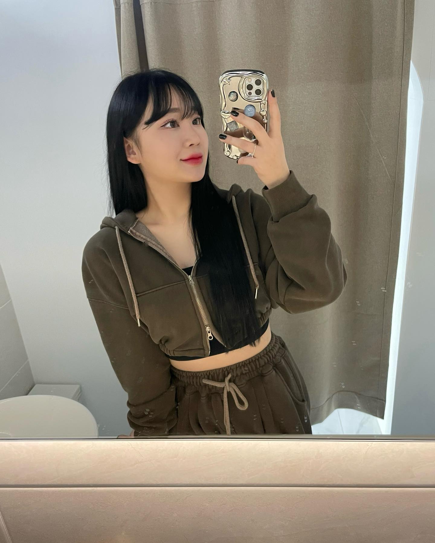 유어뷰티 거울샷 맛집이네에 〰️ 💗