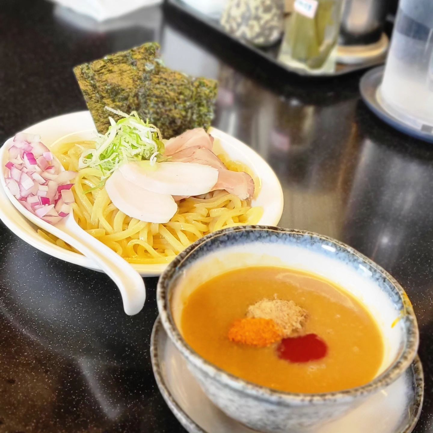 츠케멘 🤭

#잠원동맛집 
#신사맛집 
#츠케멘맛집 
#직장인의삶