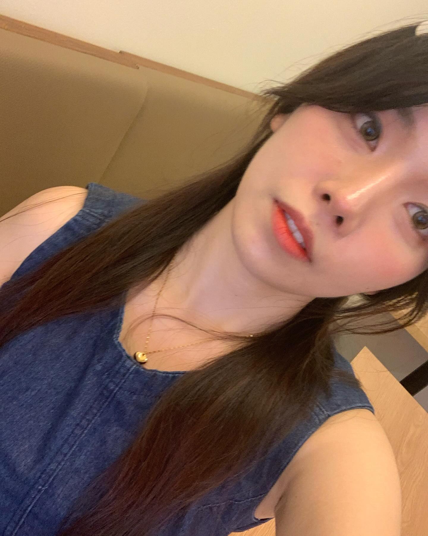 수요일이네용 여러분😃

어제너무 더워서 ㅎㅎㅎ 죽는줄 ㅋㅋ

다들 화이이팅 입니당✌️✌️