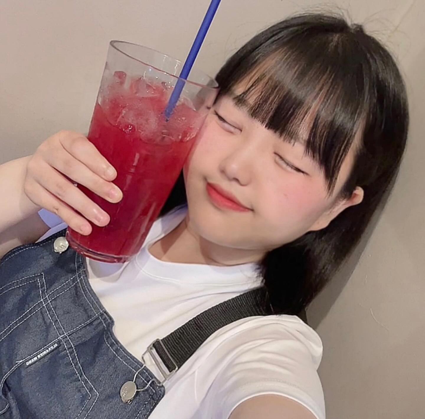오늘 얼굴을 봤는데 폭삭 늙어보이는거 있죠,, 기미도 잔뜩이구 나이는 무시못하나봐요🥲 
#일상 #카페 #맞팔 #답방 #소통 #닌텐도스위치 #마리오 #이디야