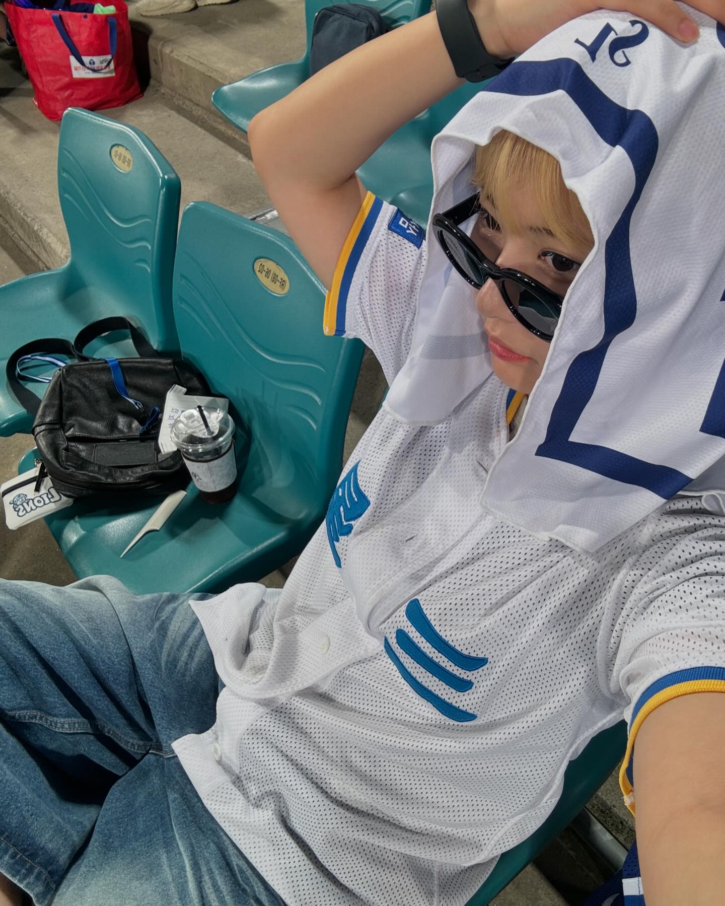 나 가을에도  야구 보고싶어 🦁