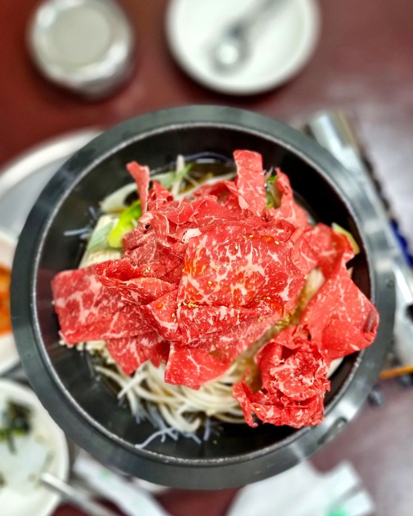 #챈이네
.
.
와,,, 진짜 삶이 정말 바빠서
인별에 들어올 시간이 없,,,,,🥹
생존신고겸 불고기랑 육냉 뿅!!
.
.
#챈이네집밥 #집밥레시피 #쉬운레시피
#혼밥메뉴 #메뉴고민 #집밥메뉴 #자취생혼밥
#koreafood #foodie #집밥 #선팔맞팔