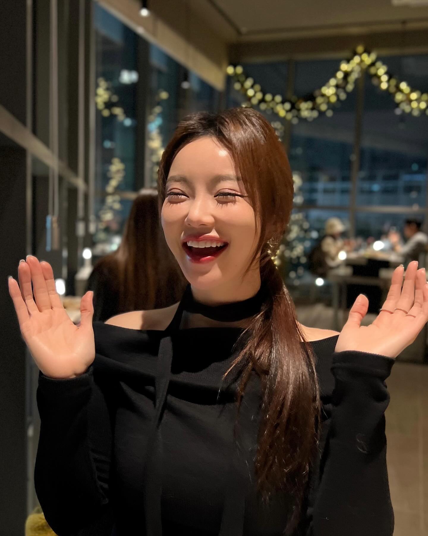 분위기있고 맛있는 곳 오면 온 세상 사람들이 다 알았으면 좋겠거등여
🍽️

#심퍼티쿠시 #성수동 #성수동핫플레이스 #성수동맛집 #분위기좋은곳 #데일리룩
