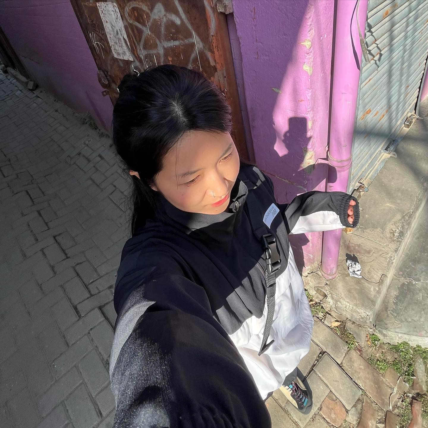 start to travel alone!