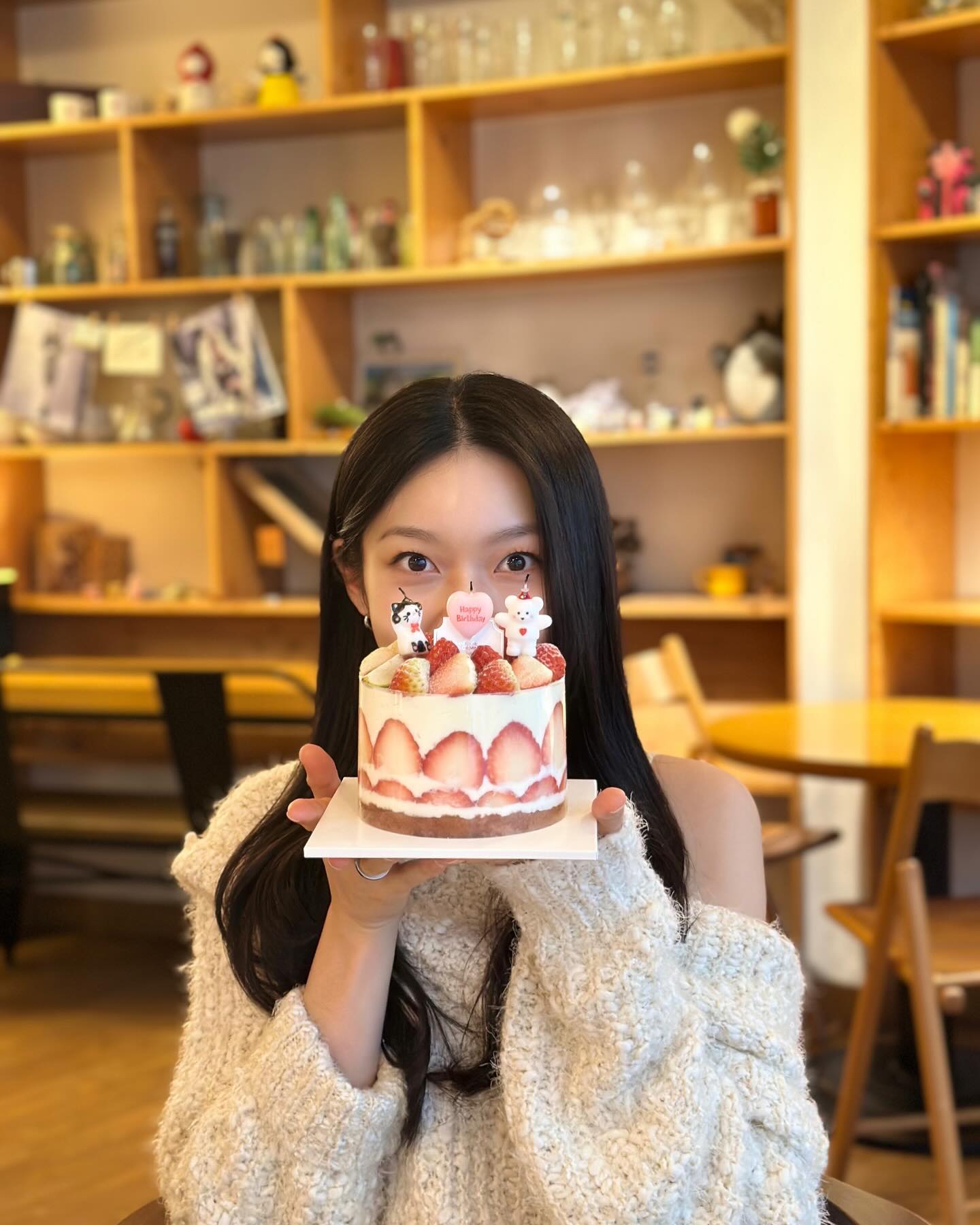 빙구 웃음이지만 행복해보여서요!