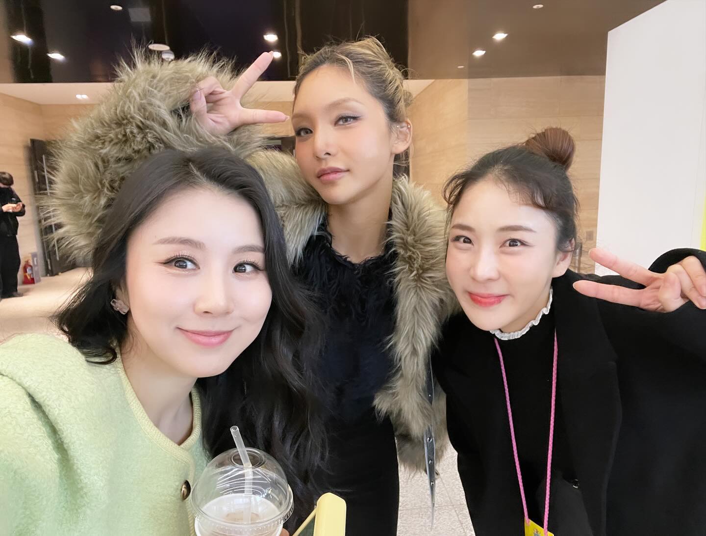 일을 할 때는 그 팀에 
똑똑이도 필요하고 도라이도 필요하고 대충이도 필요하고 성실이도 필요하다

#쓸모

*사진과 내용은 관련이 없음미다
#일잘러 모음이긴 함. 반가웠어요🫶🏻