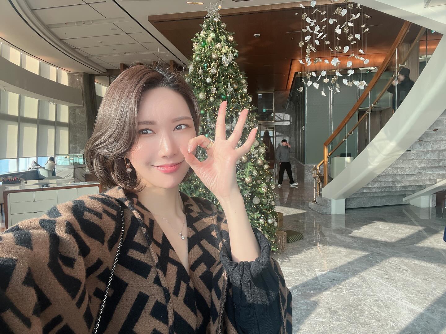 2024년 일도 좋지만 언제나 건강제일👍🏻❤️💪🏻
아는 대표님 소개로 2024년 새해 맞이 
💪🏻건강검진 하고 왔어요💪🏻 

2024년✨🐉 우리 모두 건강하고 풍요로운 한 해 되어용🎊❤️

jdmediakorea
#제이디미디어코리아 #2024년 #요미언니