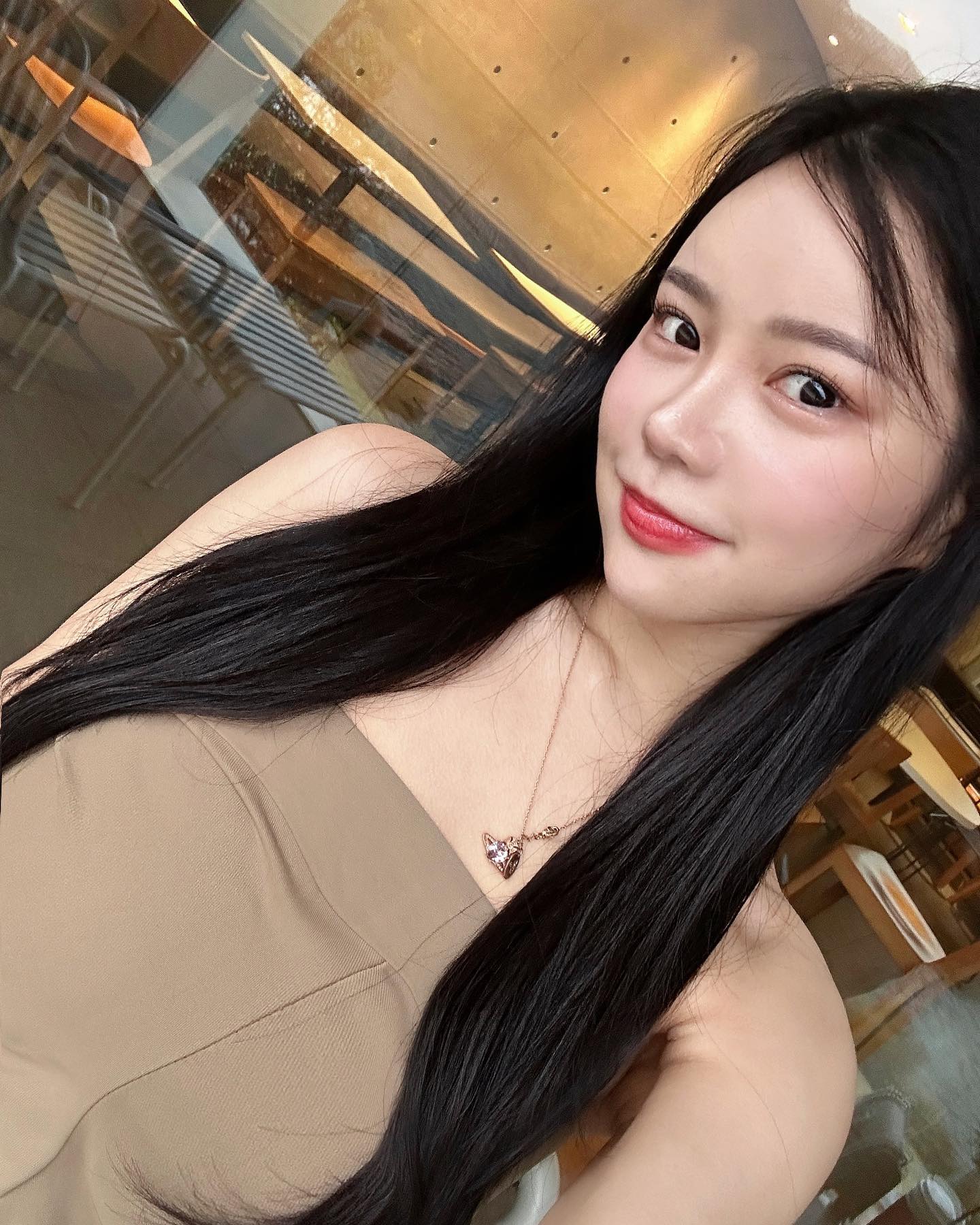 셀카 투척!!!!🎀🤍