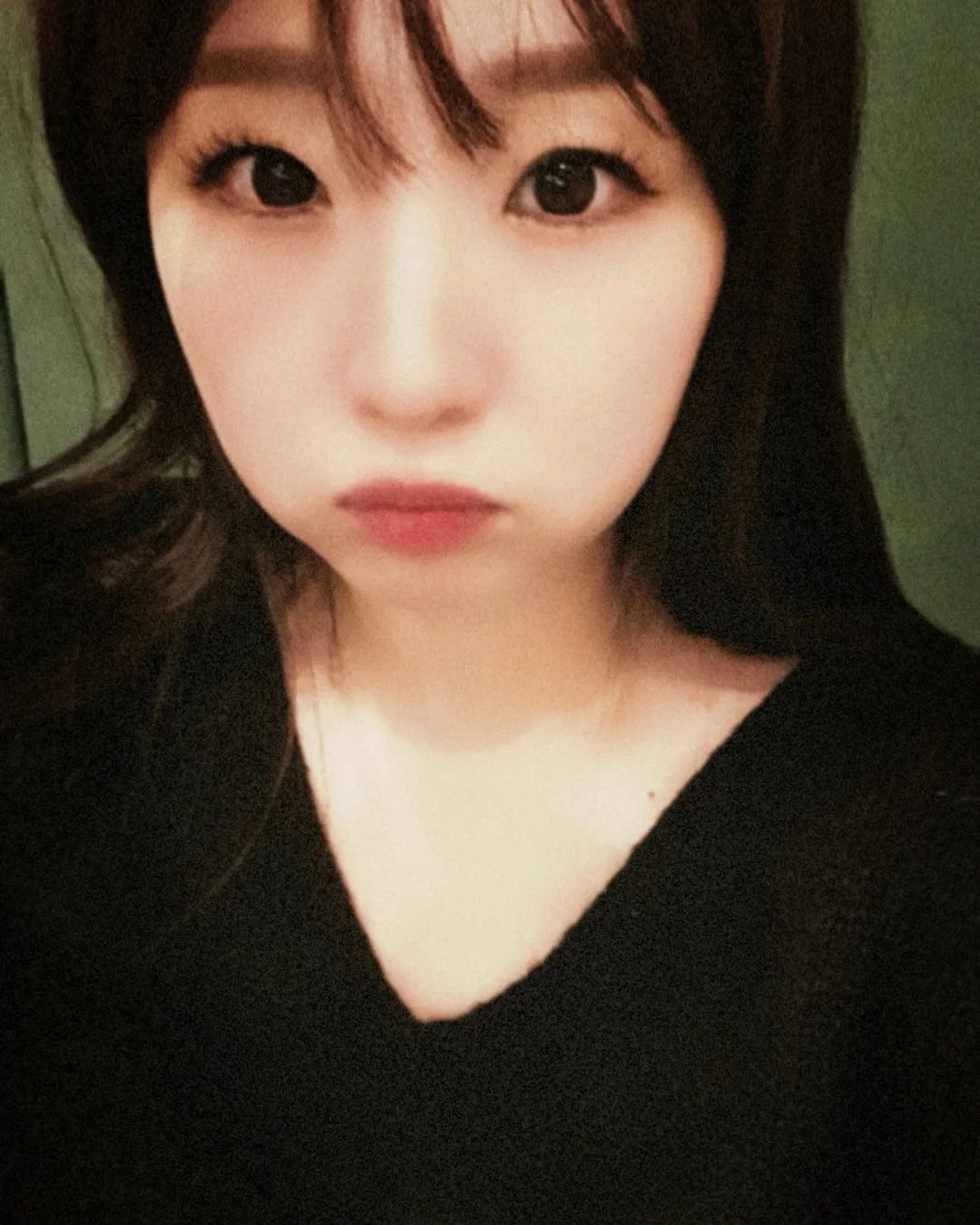 옛날폰 감성으로 ☺️
생존신고오-♡