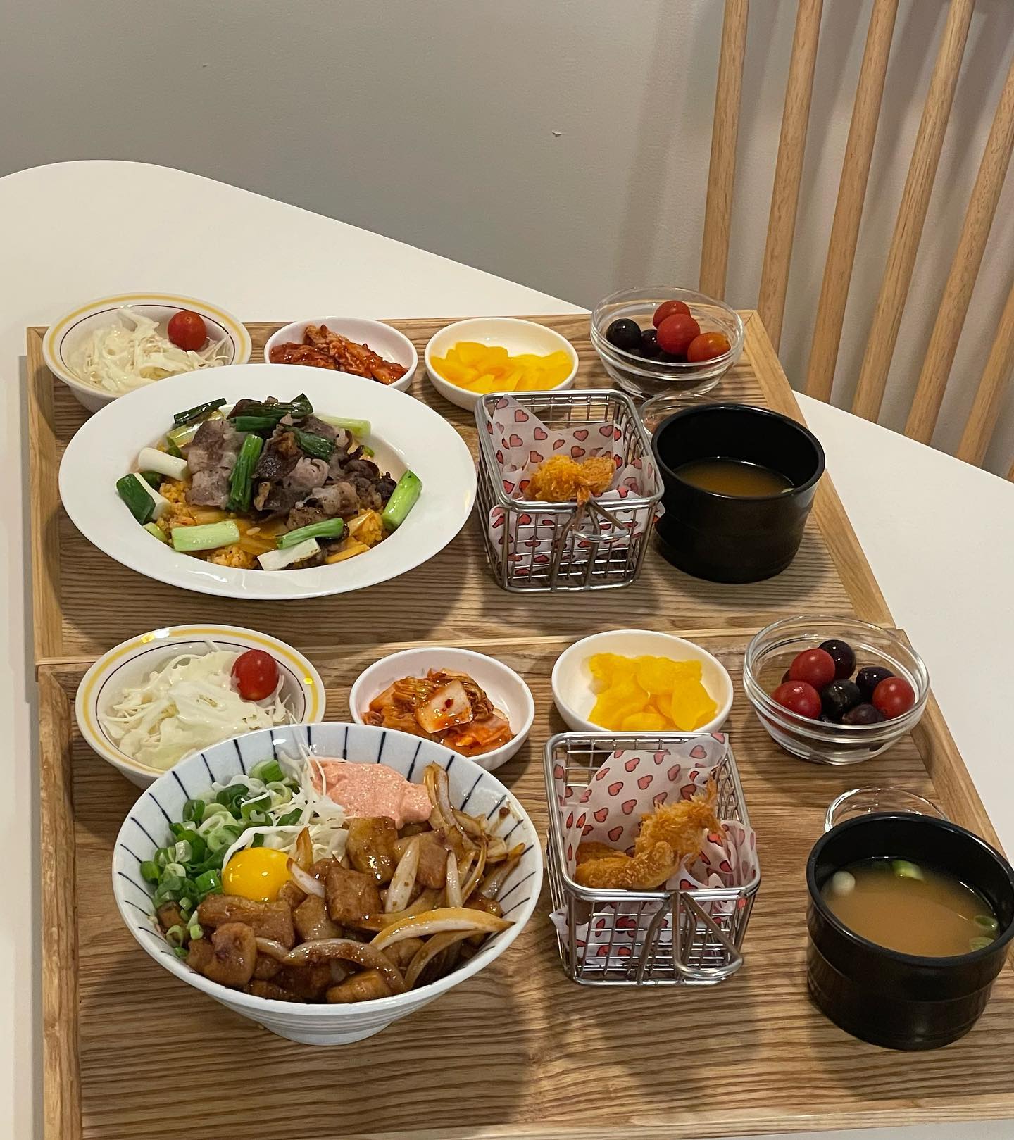 밥+디저트=온내정 🤍
📍순천 풍덕동에  메가박스 위치
제 지인이 오픈해써염✨
메인요리인 뇨끼, 파스타, 귀리카레, 귀리덮밥 등 사이드 메뉴까지 음료, 디저트 하나도 빠짐없이 갖춘 맛집
영화볼땐 movie set🍺
