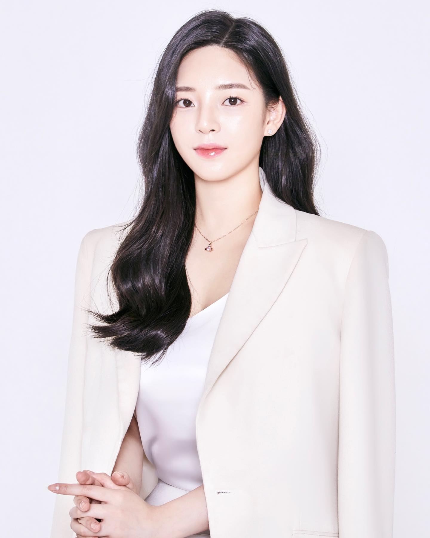 3개월 만에 올리는 게 프로필이라니 부담스럽다ㅎ