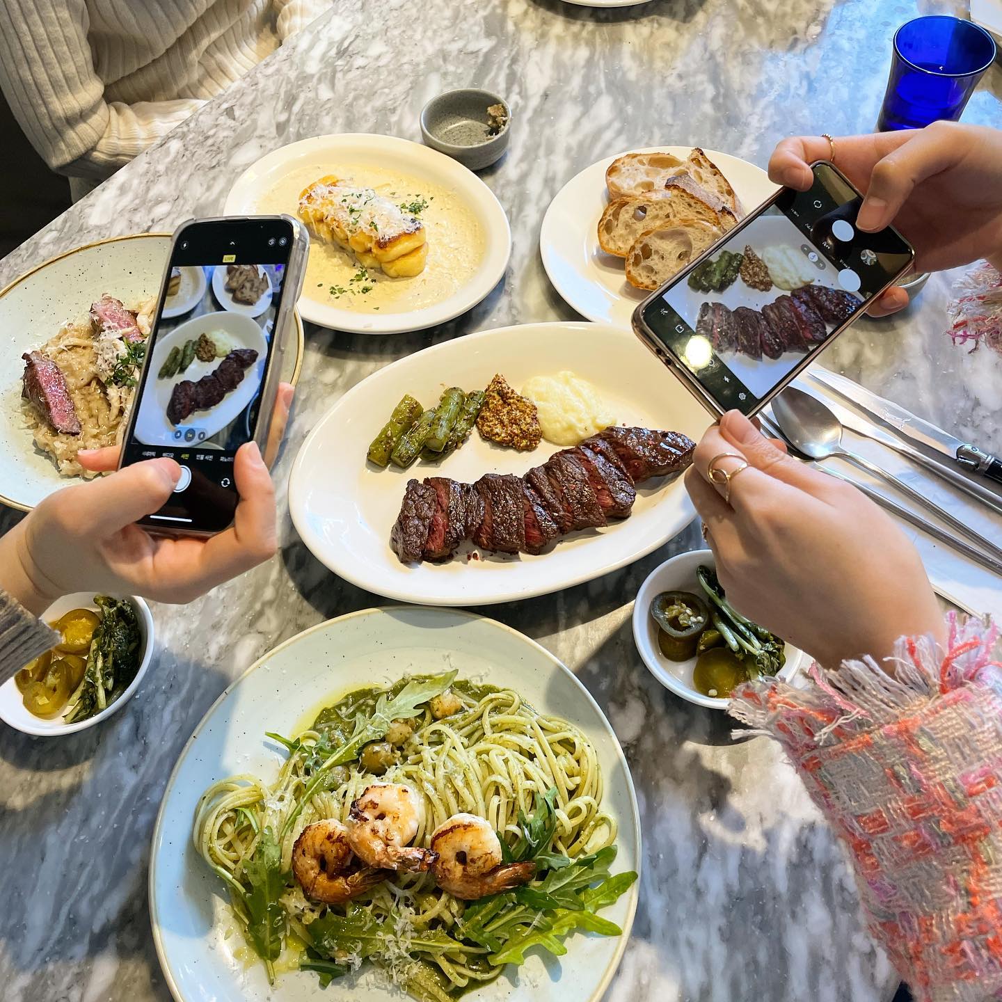 고급스럽고 분위기 맛집 ❤️
간만에 올리는 피드,
업뎃 해야 할 사진이 너무 많은데.....후ㅋㅋㅋ
.
.
#다이닝슬로우라이프 #대구#범어동맛집 #트러플감자뇨끼#채끝스테이크#쉬림프바질링귀네#포르치니버섯리조또#대구맛집 #좋아요#대구브런치#생일주간