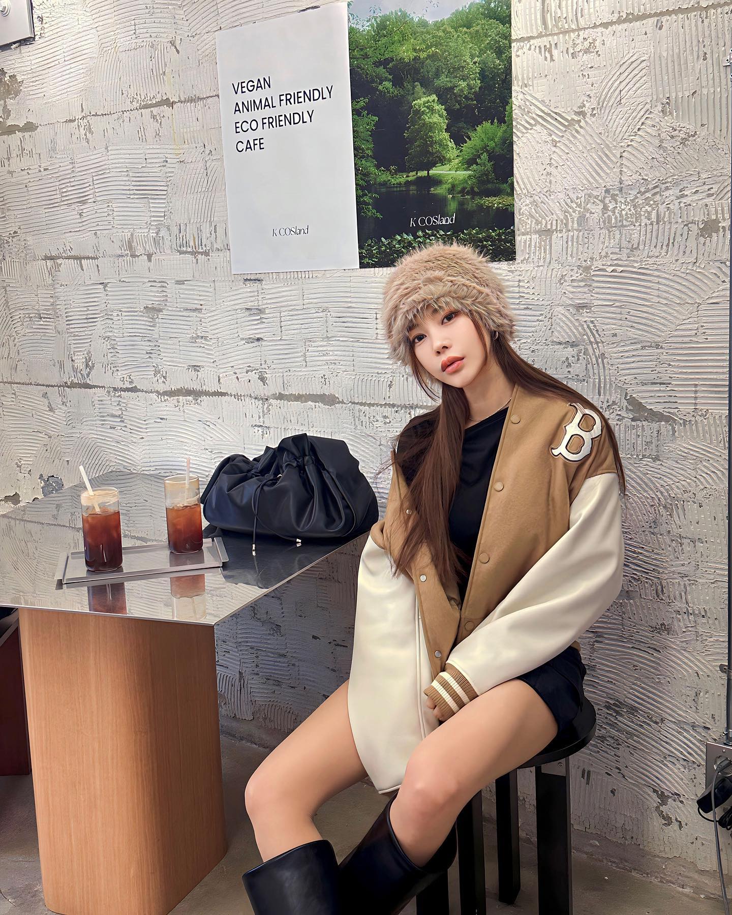 #협찬

Beige lover💛🤎

#mlbkorea 
#mlbcrew 
#mlb바시티자켓 
#mlb바시티
#바시티자켓
#스타디움자켓
#아우터추천
#아우터코디
#데일리룩패션
#애슬래저룩