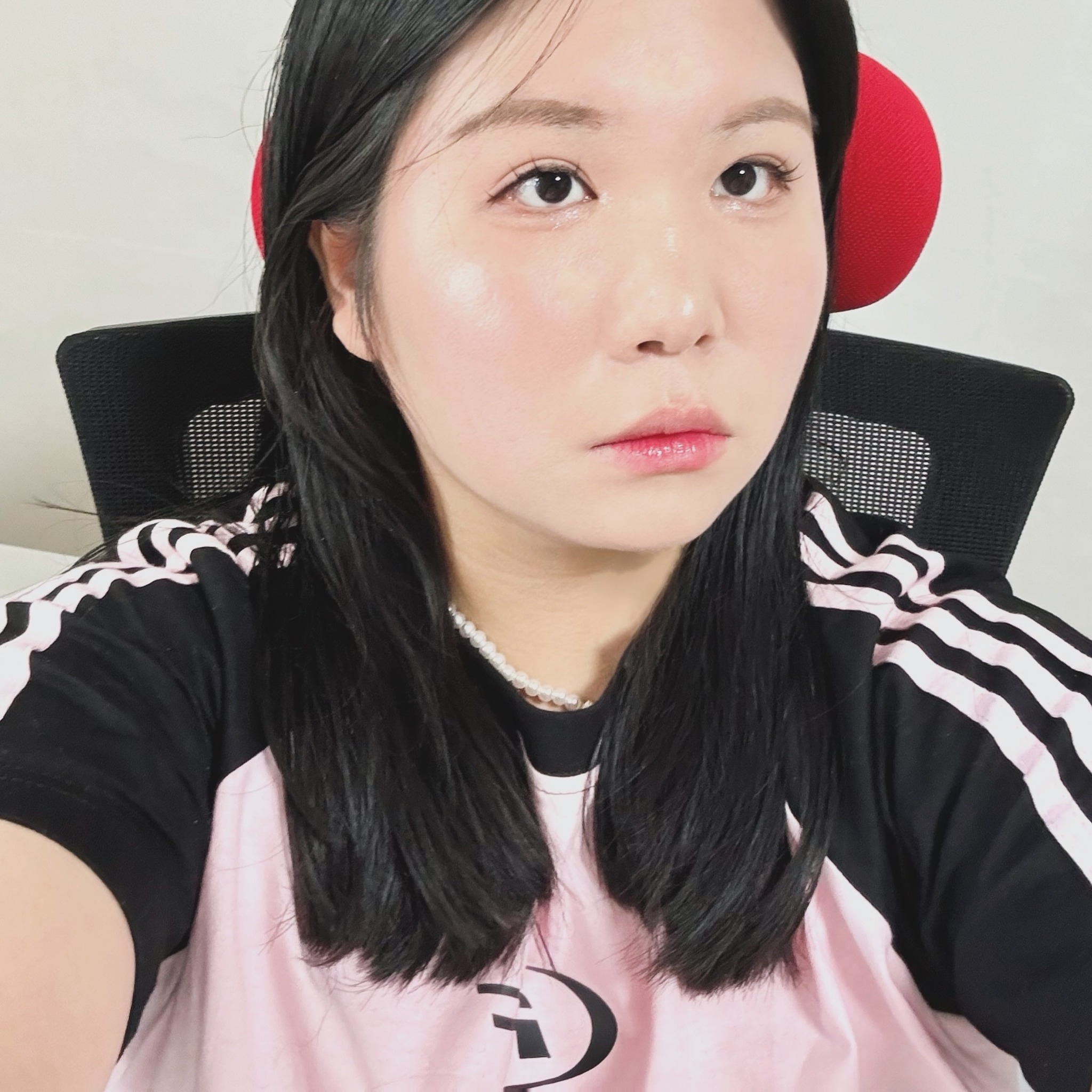 だいすき
속눈썹 붙이고 셀카 백년만,,,💗

#우리집